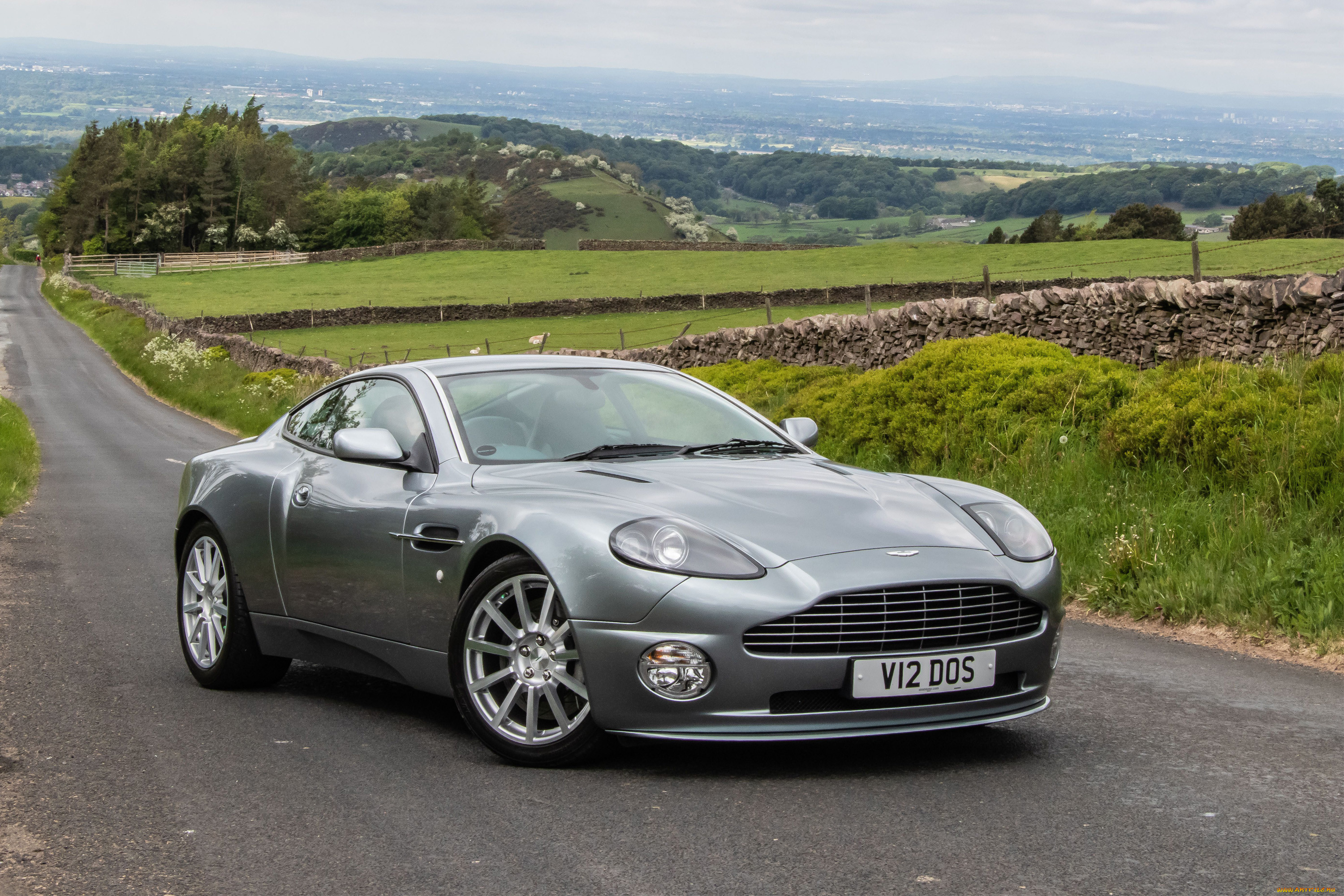 , aston martin, aston-martin